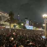 El último pogo del mundo: multitudinaria manifestación por la muerte del Indio en Plaza de Mayo